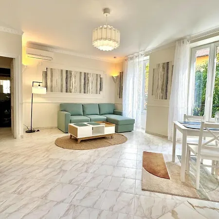Beautiful 2-bedroom 5-minute Walk To Promenade Des Nice