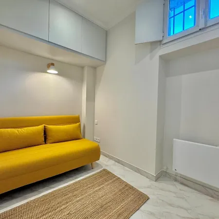 Beautiful 2-bedroom 5-minute Walk To Promenade Des *