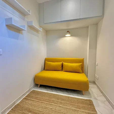 Apartment Beautiful 2-bedroom 5-minute Walk To Promenade Des