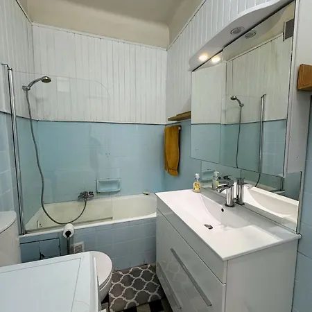 Large With Sea View Apartment *