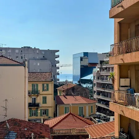 Apartment Large With Sea View Nice