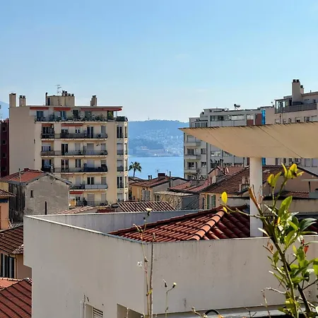 Apartment Large With Sea View