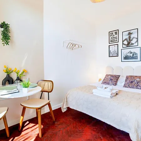 Apartment Hyper Centre - Balcon - Calme - Climatisation - Wifi - Tramway - Cuisine Equipe