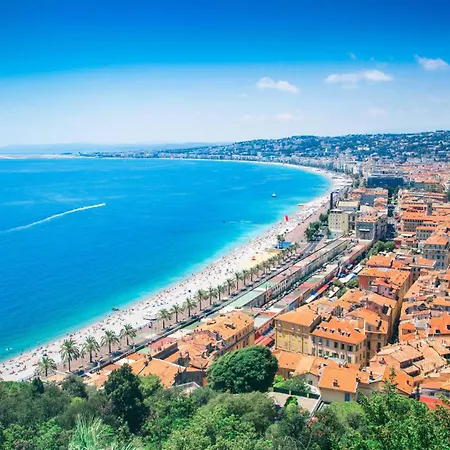Hyper Centre - Balcon - Calme - Climatisation - Wifi - Tramway - Cuisine Equipe Apartment
