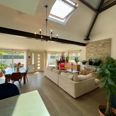 Holiday home Maison De Charme Sur Les Collines, Piscine, Clim