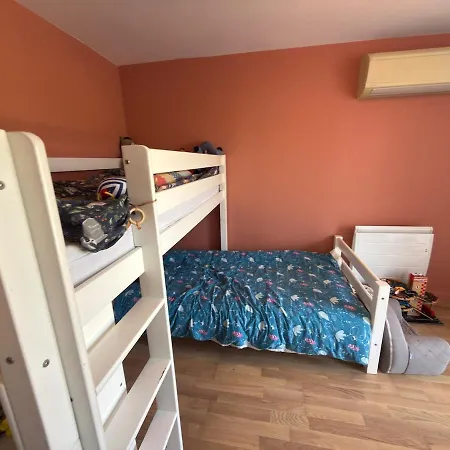 Holiday home Maison De Charme Sur Les Collines, Piscine, Clim Nice