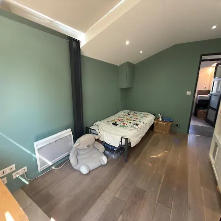 Maison De Charme Sur Les Collines, Piscine, Clim Holiday home