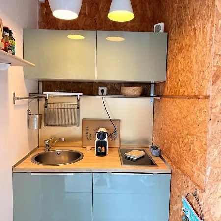 Treehouse In Les Oliviers, Sea View, Air Conditioning, Parking Nice
