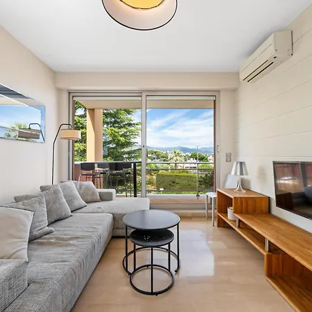 Rooftop Terrace - Sea View, Pool, Parking & A/c *