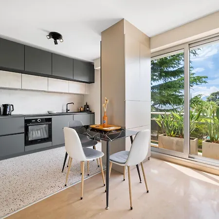 Rooftop Terrace - Sea View, Pool, Parking & A/c * Nice