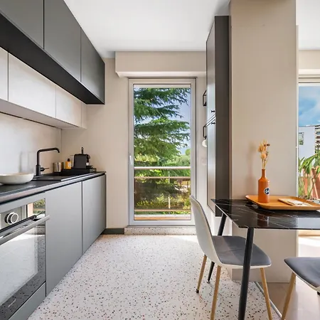 Apartment Rooftop Terrace - Sea View, Pool, Parking & A/c