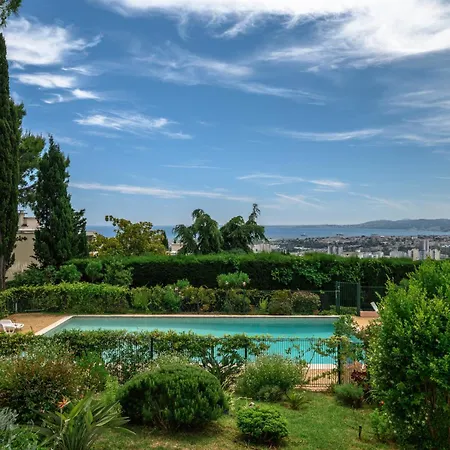 Rooftop Terrace - Sea View, Pool, Parking & A/c