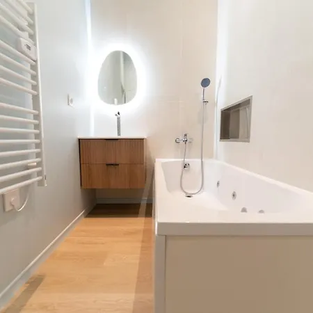 Moderne Au Coeur De La *