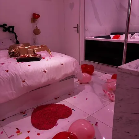 Apartment Pinkroom06