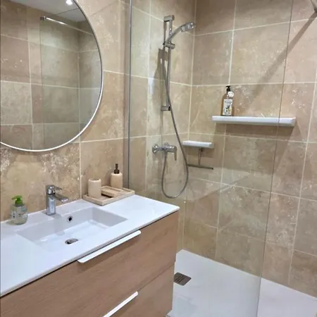 Terrasses De La Corniche, 2p 65m2 Spacieux, Terrasses Mer&montagne, Piscine Et Parking Privé Appartement Nice