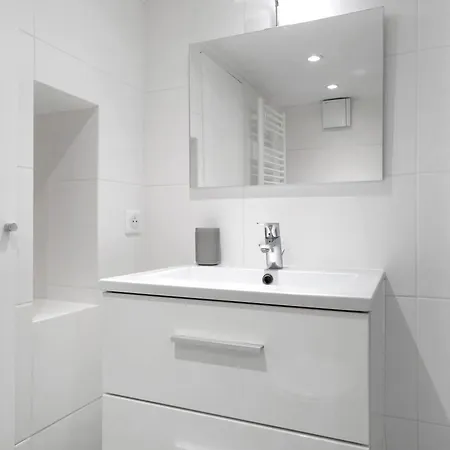 Kipling Apartment Nice