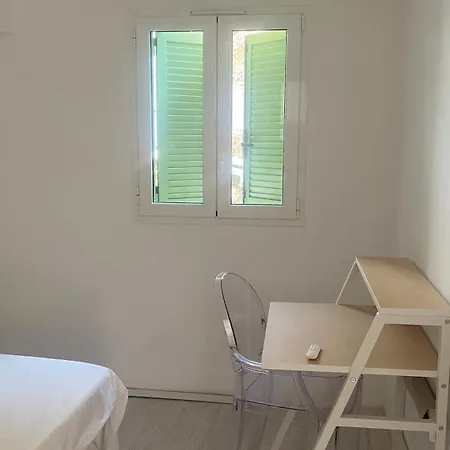 S A 14 Min De La Promenade Des A Pieds Homestay Nice