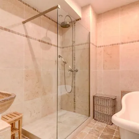 Apartment Center Loft *