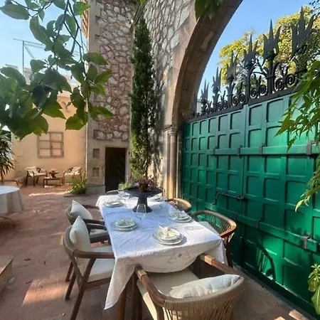 Historic Rooftop Sea Views And Largeterrace Villa