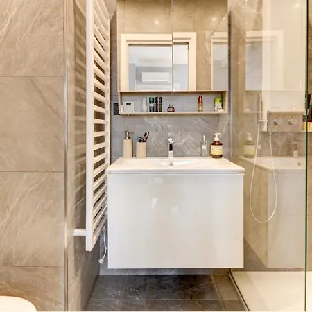 Center Loft Apartment *