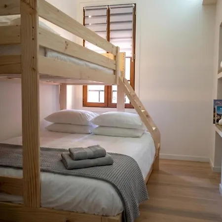 Cozy 2-room Next To The Port Apartment Nice
