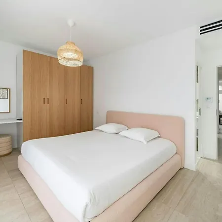2Rue Villa With Private Pool - Beachfront Inn Nice
