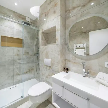 2Rue Villa With Private Pool - Beachfront Inn *