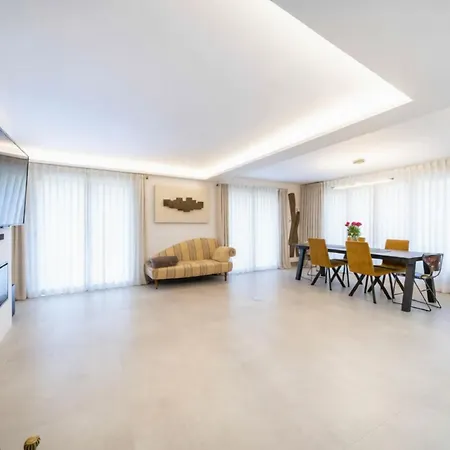 2Rue Villa With Private Pool - Beachfront Nice