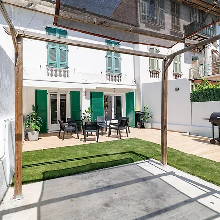 7 Min Walk To The Sea, Free Parking, 3 Ac, Garden *