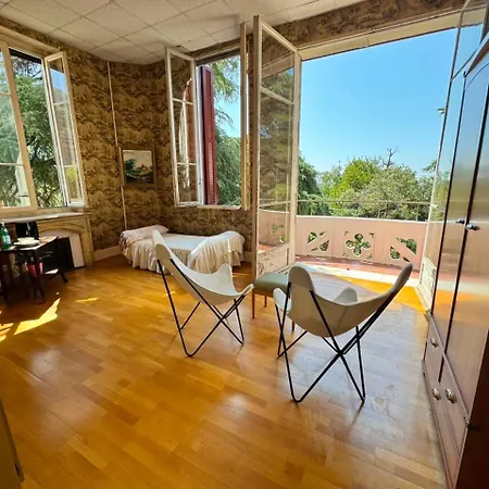 Chateau Sur Hotel *