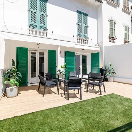 7 Min Walk To The Sea, Free Parking, 3 Ac, Garden * Nice