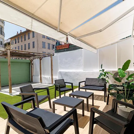 Villa 7 Min Walk To The Sea, Free Parking, 3 Ac, Garden *