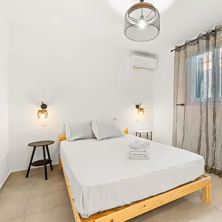 Villa 7 Min Walk To The Sea, Free Parking, 3 Ac, Garden *