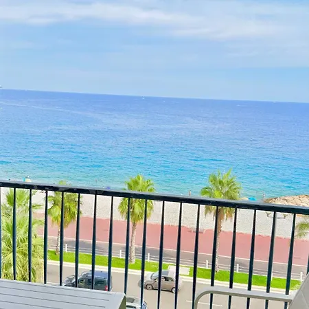 Apartment Sea View, Promenade Des Anglais, 180 Degree Balcony, 4 People Nice