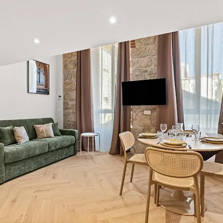 Merveilleux Duplex Centre De Nice, Climatise Et Renove ! * Nice