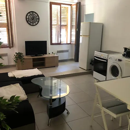 Au Coeur Du Vieux Apartment