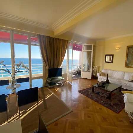 Apartment Seafront Flat On The Promenade - Next To Negresco