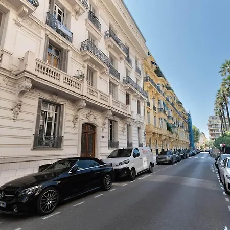 Apartment Calme, Central, Clim, 5 Min Des Plages Nice