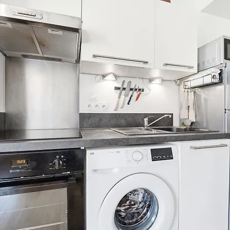 1br - 100m From Promenade Des - Ac Apartment *