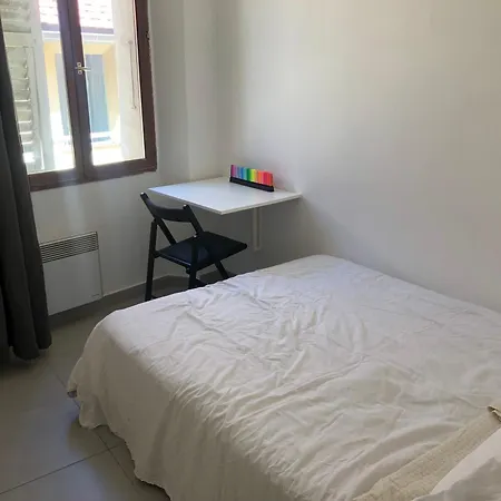 Au Coeur Du Vieux Apartment *