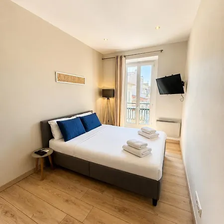 Modern And - Sea 2 Min Away Apartment