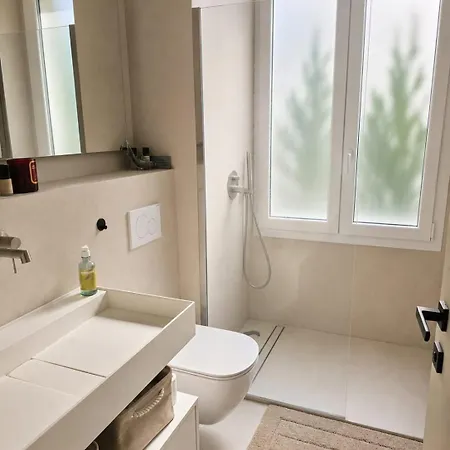 Charming 1-bedroom With Small Terrace, Fully Equipped Apartment Nice