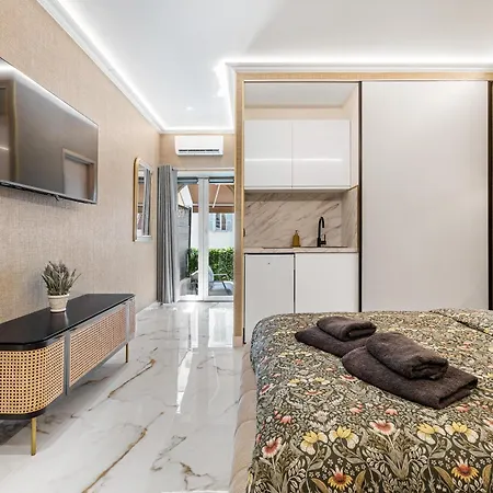 Apartment Renting - 1france - Design Terrace & Massena