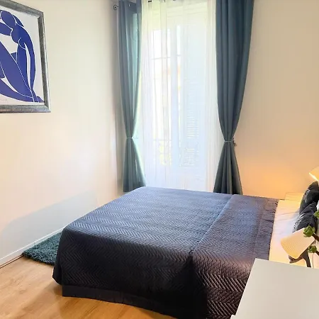 Apartment Bright Cozy Space With Balcony Center Within Walking Distance