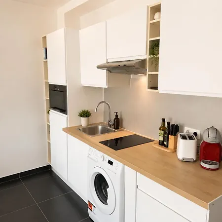 Apartment Modern And - Sea 2 Min Away *
