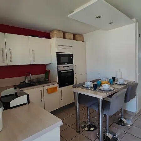 Apartment Seafront Duplex With Lovely Terrace *