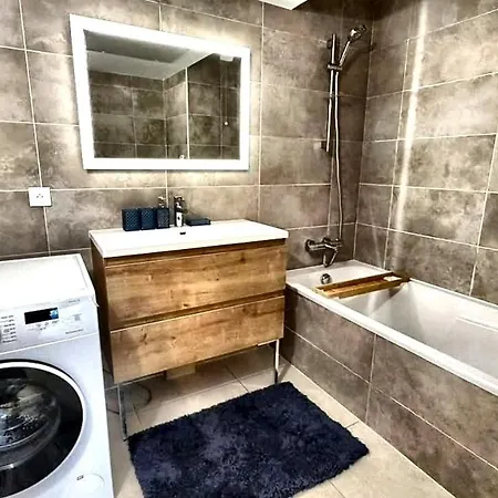 Riviera Skyline - 1 / 2 Couchages - 16e Etage - Ecovallee