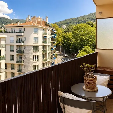 Apartment Deux Pieces Au Port De