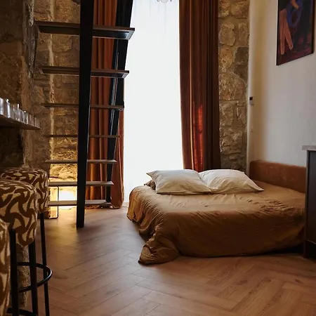 Beautiful Duplex - Center - Ac, Wifi Apartment