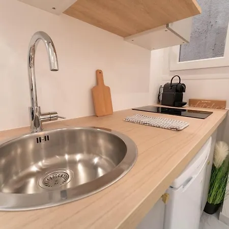 2p Compact & Charmant, A 2 Min De La Apartment